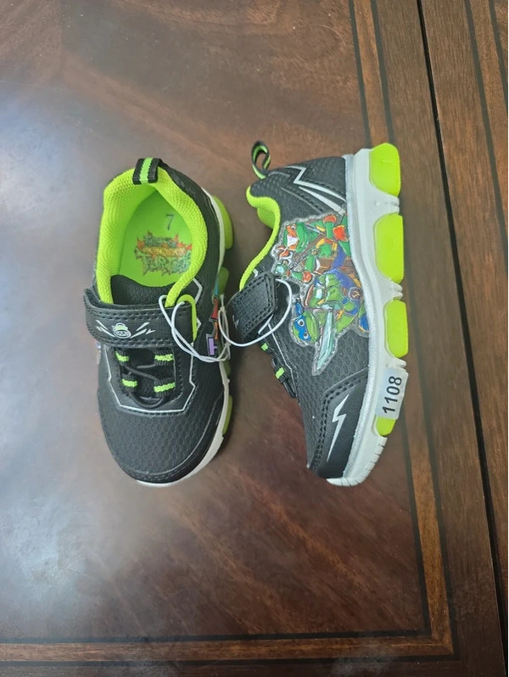 Size 7 brand new teenage mutant ninja turtles sneakers item 1108 box7